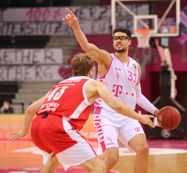 迫使对手失 迫使对手失