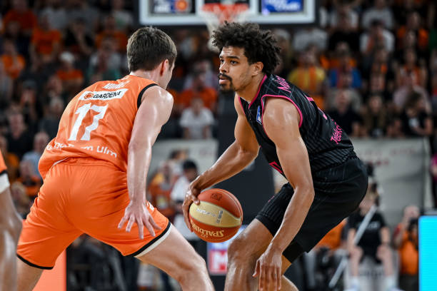 个备受关注 个备受关注